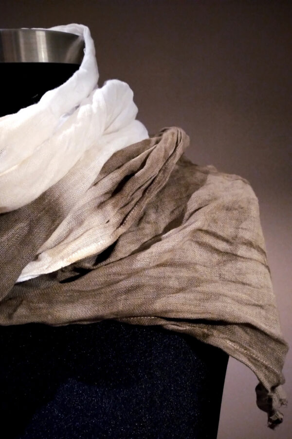 Artisanal Linevoile Scarves - Image 4
